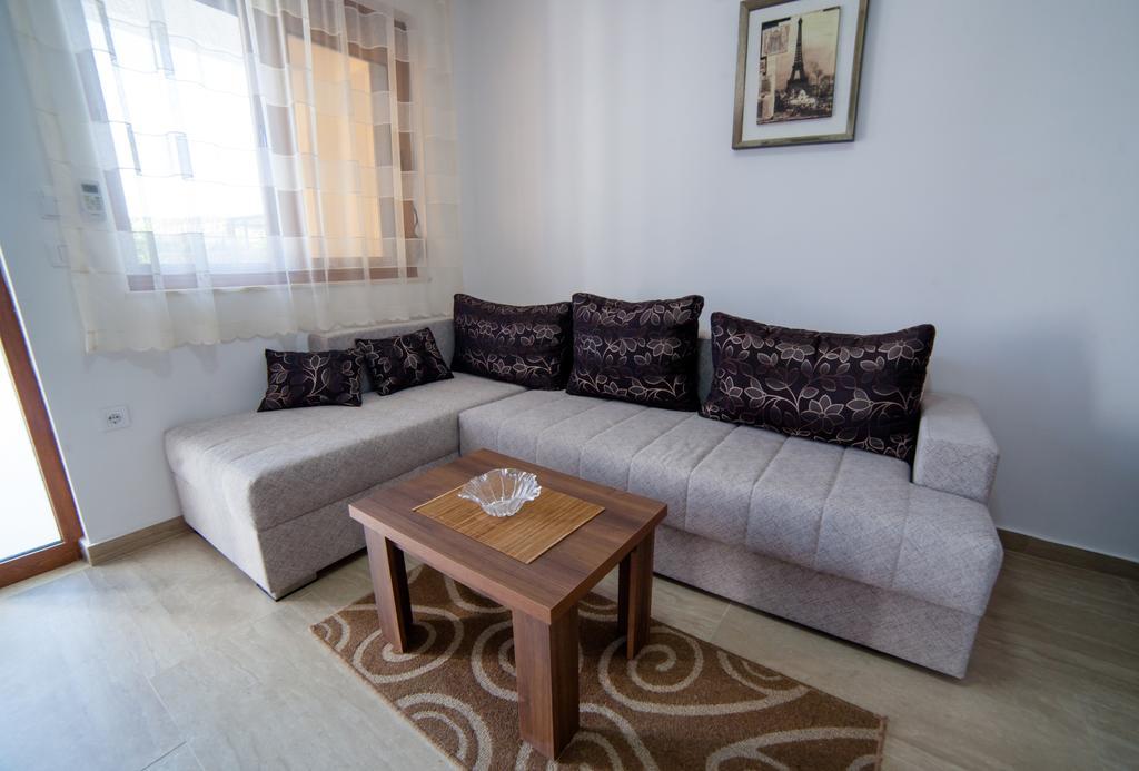 Kollari Apartments Ulcinj Extérieur photo