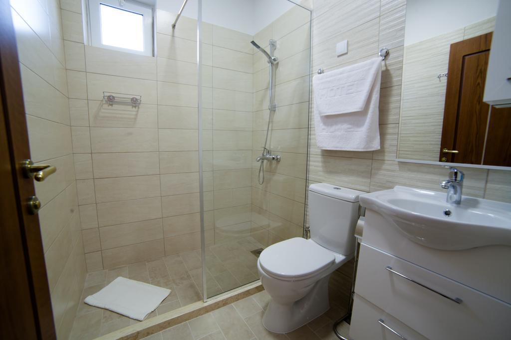 Kollari Apartments Ulcinj Extérieur photo