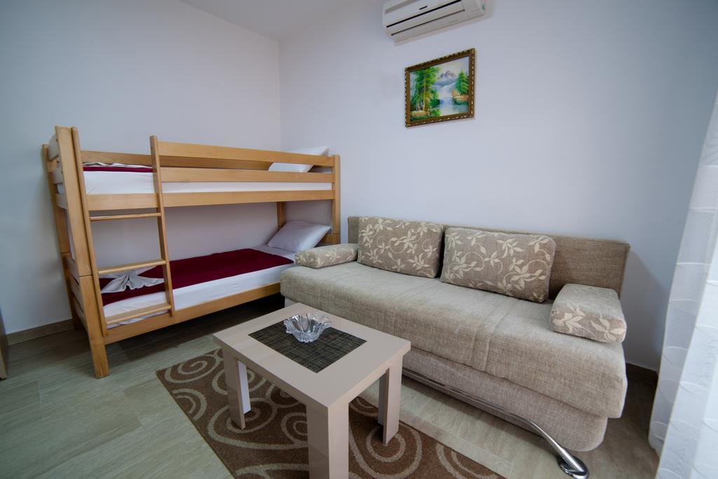 Kollari Apartments Ulcinj Extérieur photo